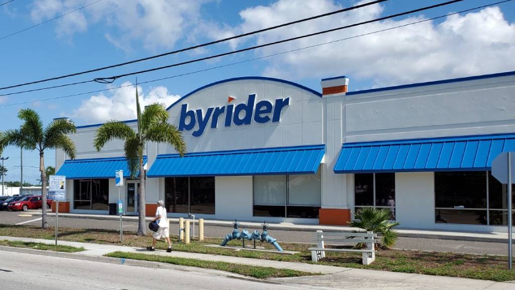 Buy Here Pay Here Car Dealership in Pinellas Park, FL