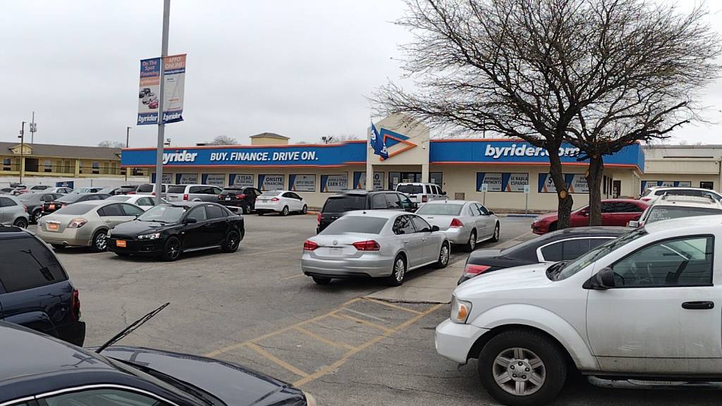 Buy Here Pay Here Car Dealership in San Antonio, TX